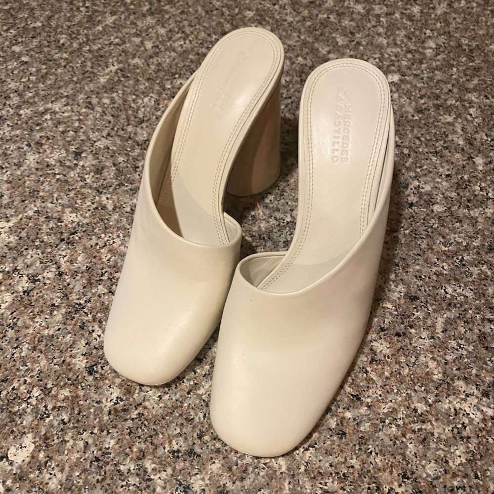 Mercedes Castillo mules